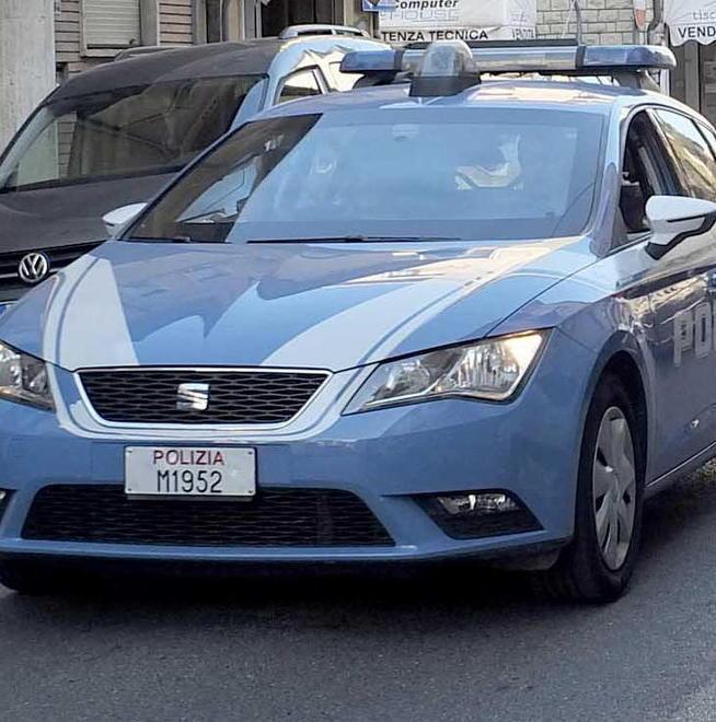 Prova a fuggire in stazione con 30 grammi di hashish Fermato dalla polizia
