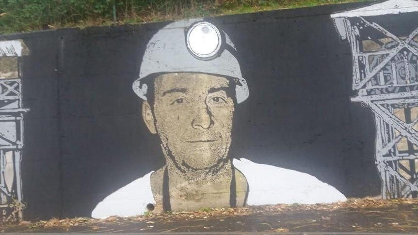 I minatori e la storia Ha preso forma il grande murale