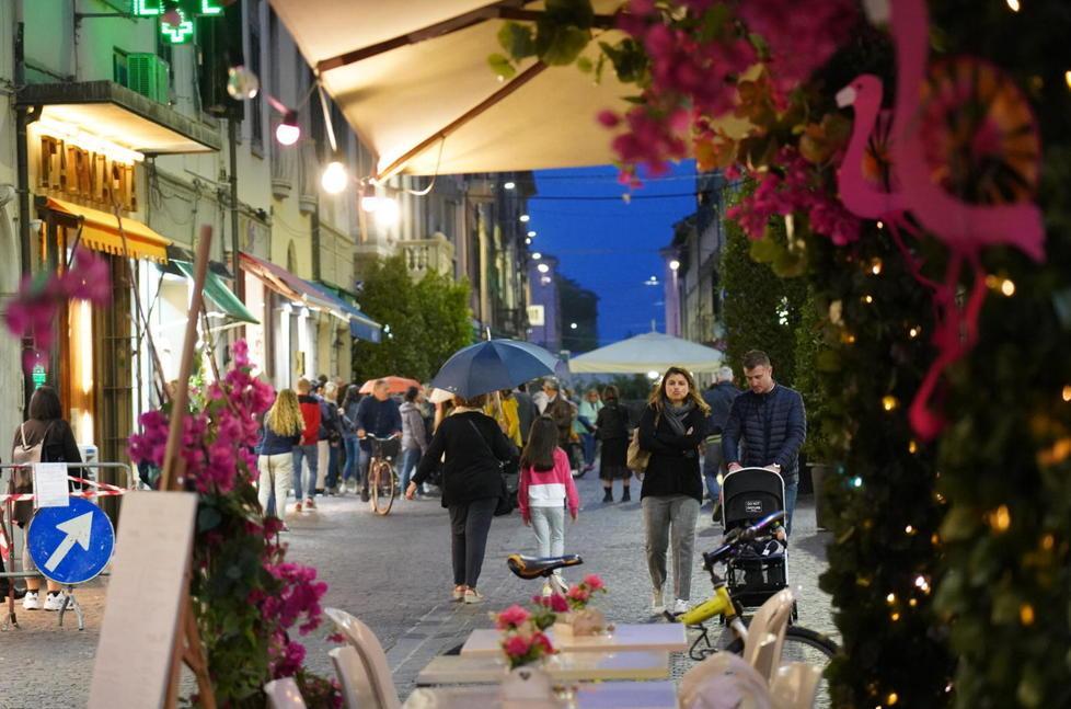 Ha vinto il maltempo niente Aperishopping 