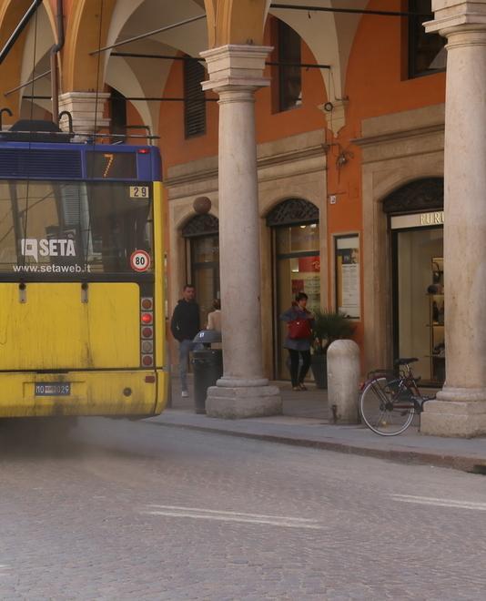 Giovani rom inventano una raccolta di fondi 