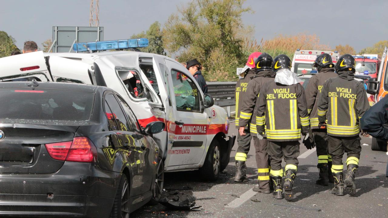 Incidente sulla Variante, l'investitore si difende: "Mi sono trovato tutto davanti"