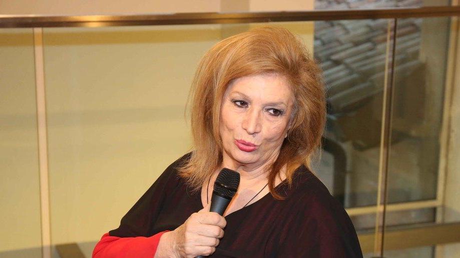 Reggio Emilia, Iva Zanicchi presenta al Credem il suo ultimo libro