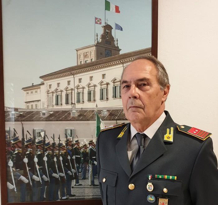 Da Tangentopoli agli scandali livornesi, in pensione il finanziere più anziano d’Italia 