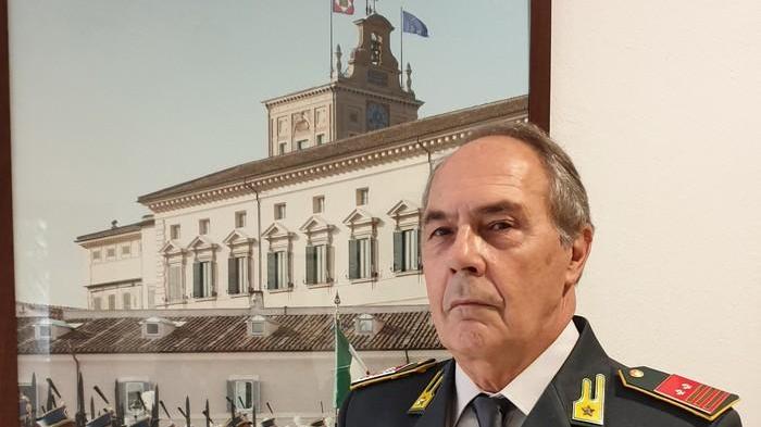 Da Tangentopoli agli scandali livornesi, in pensione il finanziere più anziano d’Italia