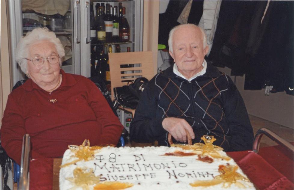 Norina e Giuseppe Ferri alla feste per il loro 79esimo anniversario di matrimonio