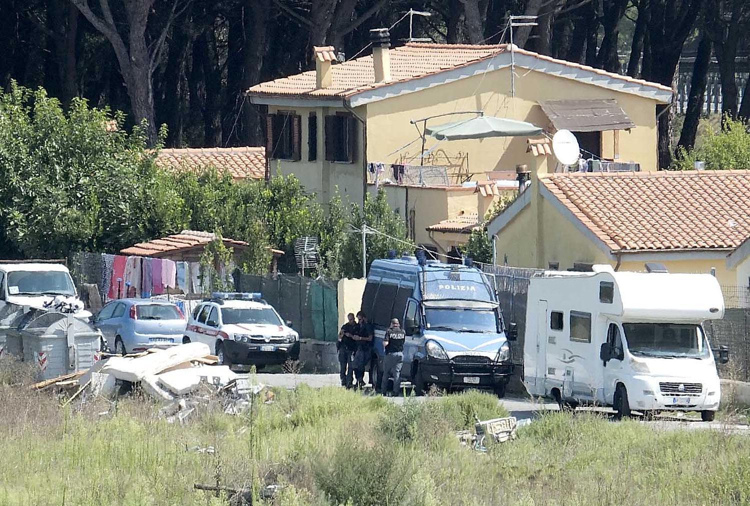 Il villaggio rom di Coltano