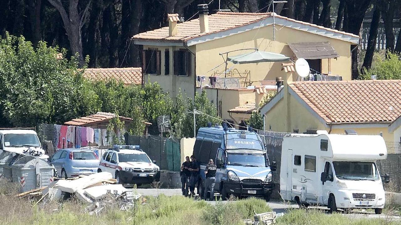 Il villaggio rom di Coltano