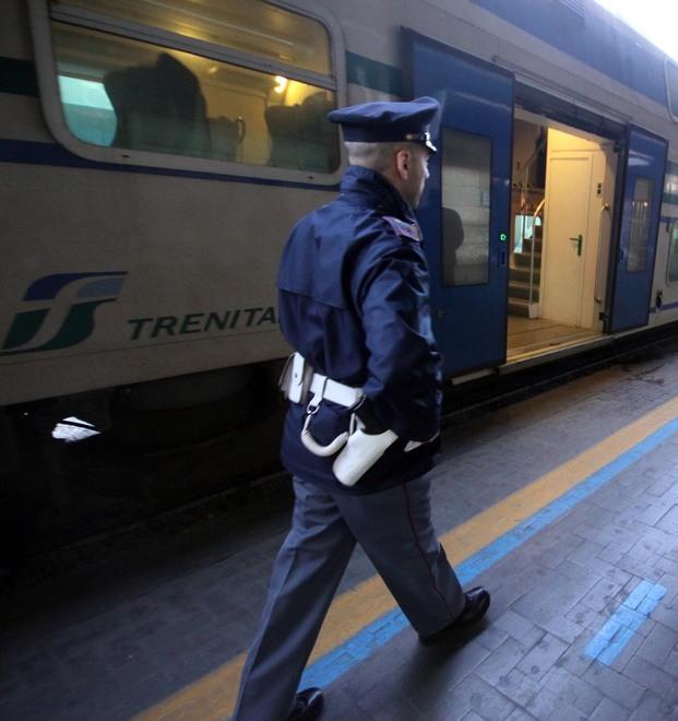 Lascia violino sul treno, lo trova dopo un mese 