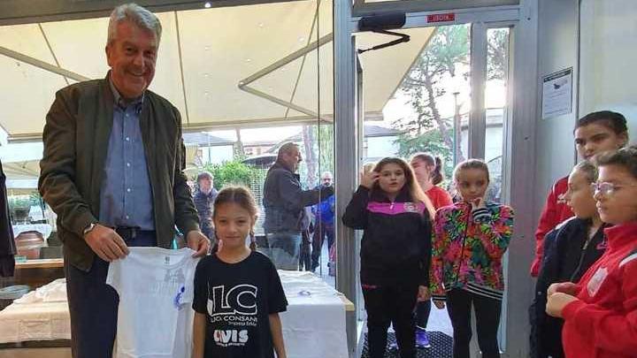 Fipav fa promozione tra le più piccole Regalate 300 maglie