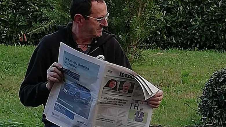 Il pettirosso, l’amico e Il Tirreno
