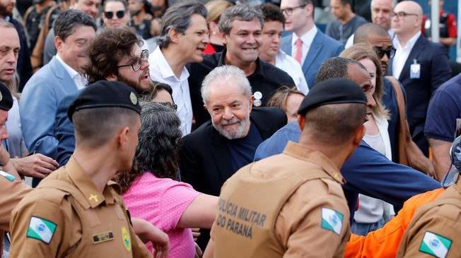Sinistra mondiale celebra rilascio Lula