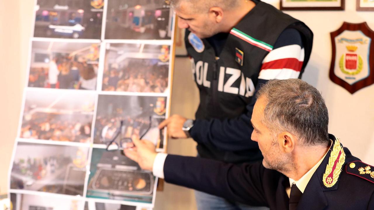 La conferenza stampa della polizia