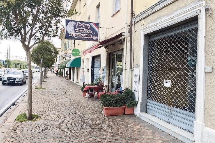 Fondi sfitti sull'Aurelia di Rosignano Solvay