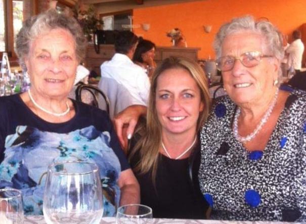 Novanta candeline per le gemelle Bani, festa in famiglia 