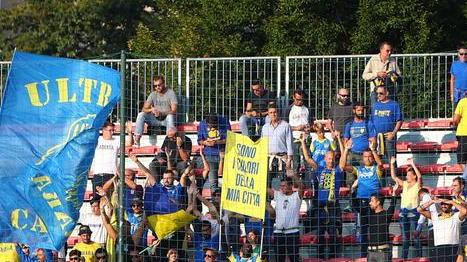 L’esodo dei tifosi Sono oltre 400 al seguito degli azzurri
