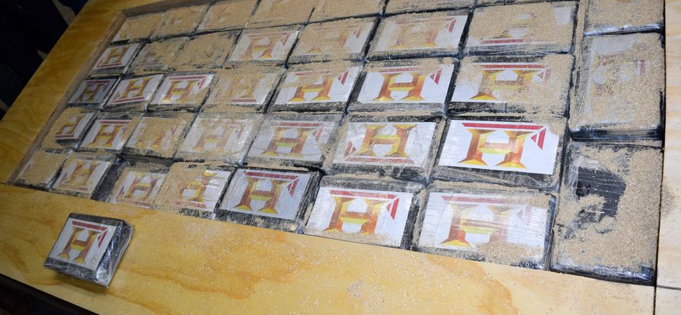 Livorno è sempre il crocevia della droga: ecco com'erano nascosti  i 300 chili di cocaina 