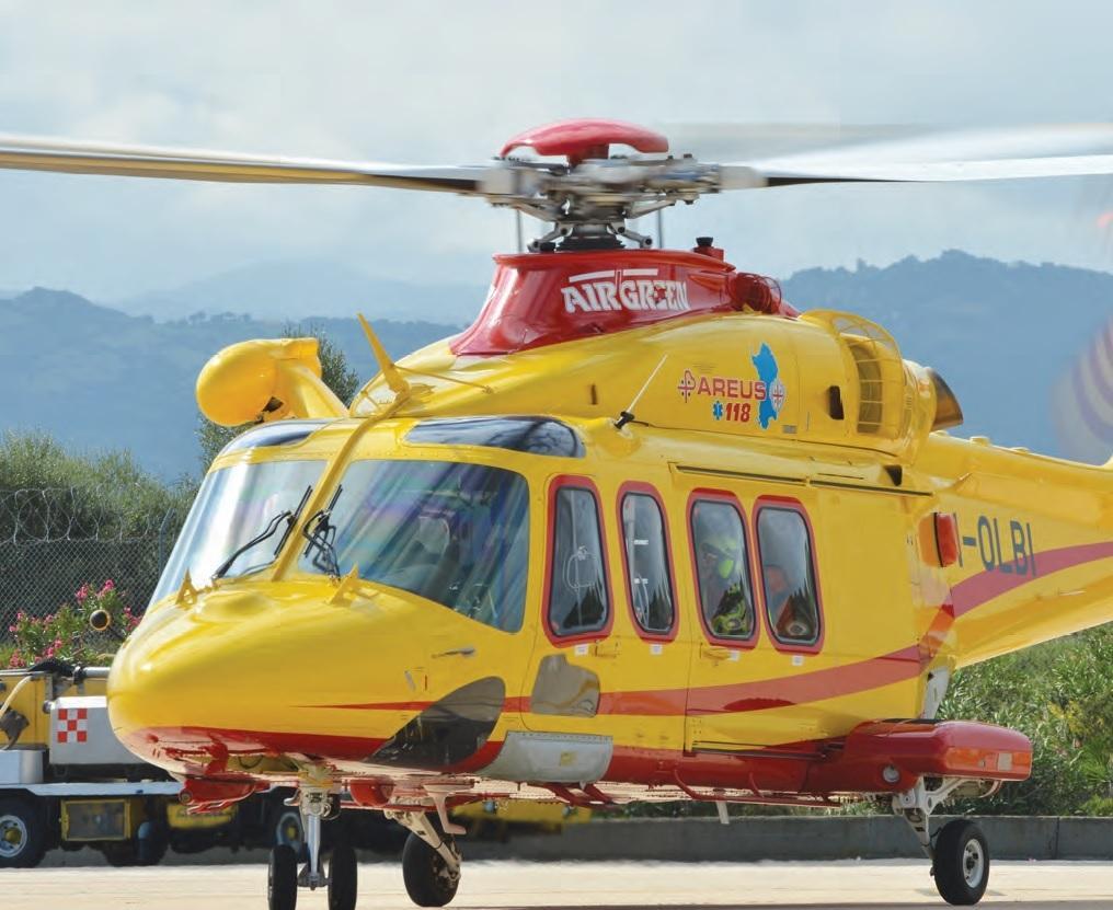 Bimba isolana nasce in elicottero Carlotta sta bene e pesa 4 chili