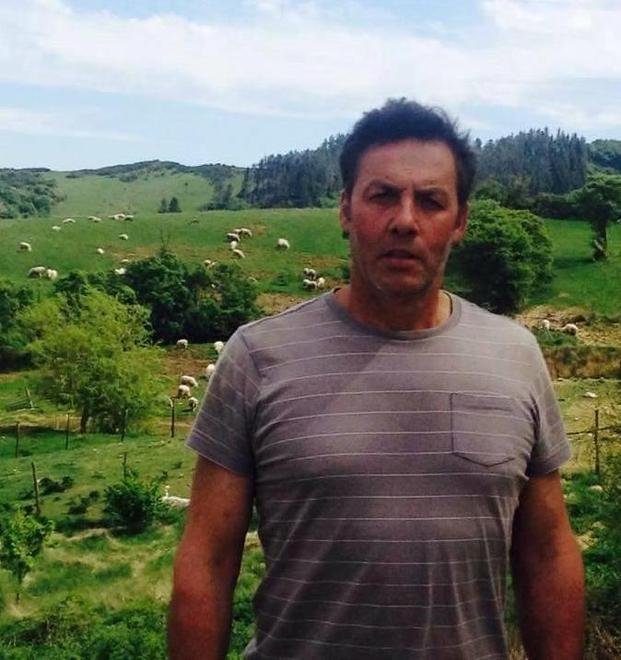 Gregge decimato dalle predazioni, pastore non paga le tasse e ora rischia pignoramenti 