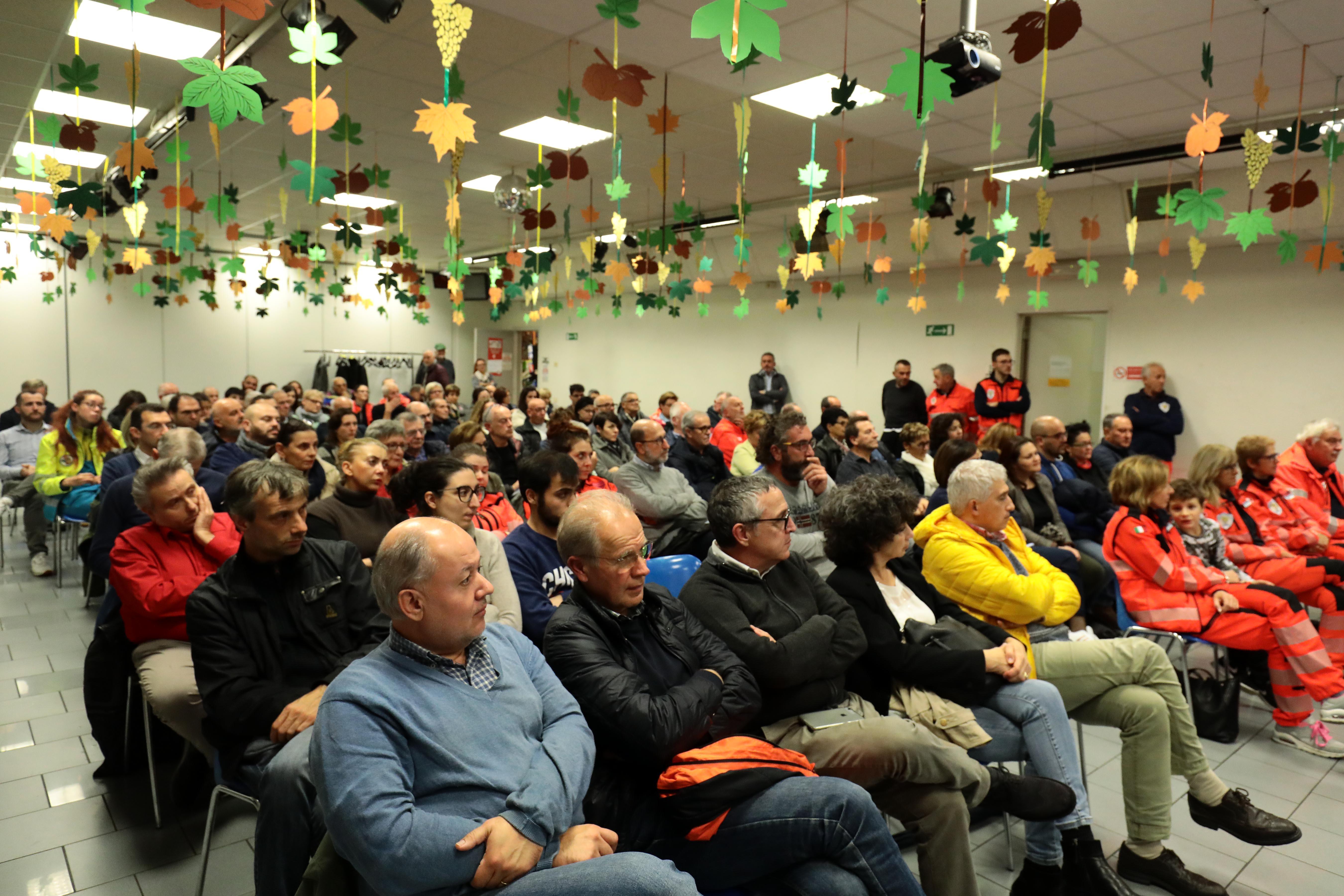 L'incontro alla Pubblica Assistenza di Limite sull'Arno (Foto Sestini)