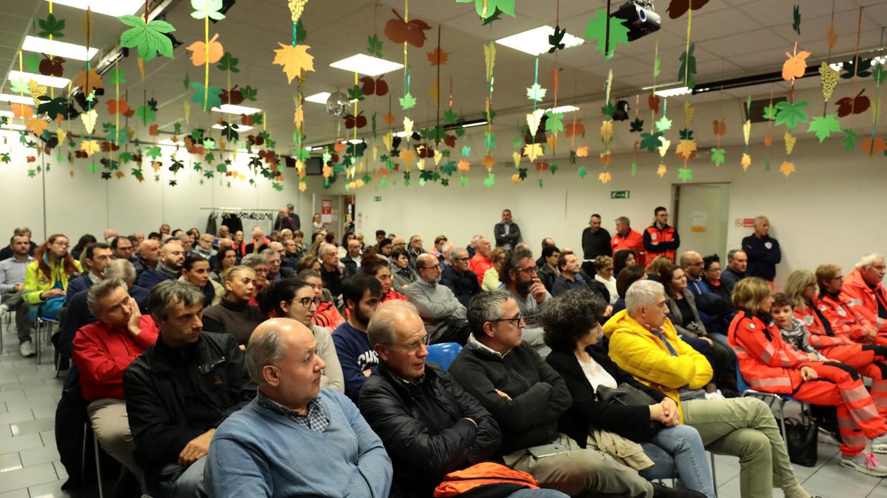 L'incontro alla Pubblica Assistenza di Limite sull'Arno (Foto Sestini)