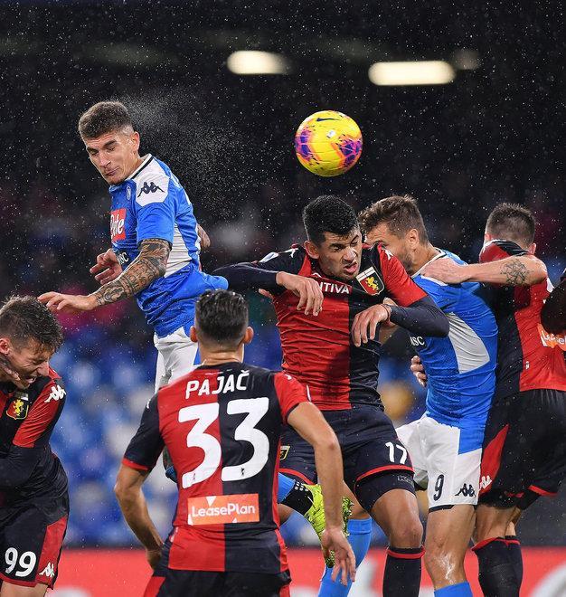 Nottataccia Napoli, fischi e nulla più Genoa con merito 