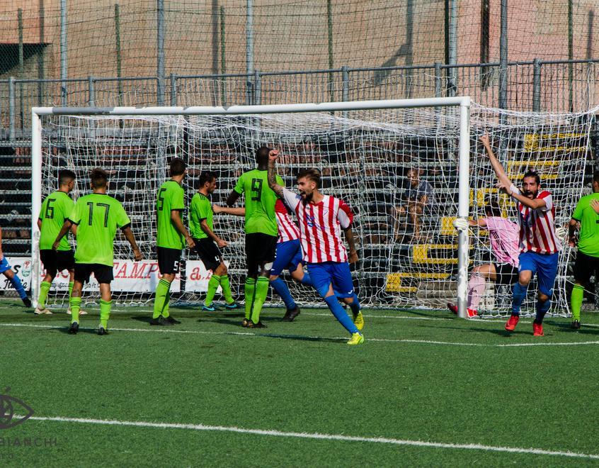 GhiviBorgo-Prato, derby tra bomber con la sfida nella sfida tra Lucatti e Fofana 
