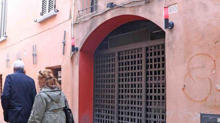 Musica assordante e schiamazzi notturni Chiuso l’Oro Colato