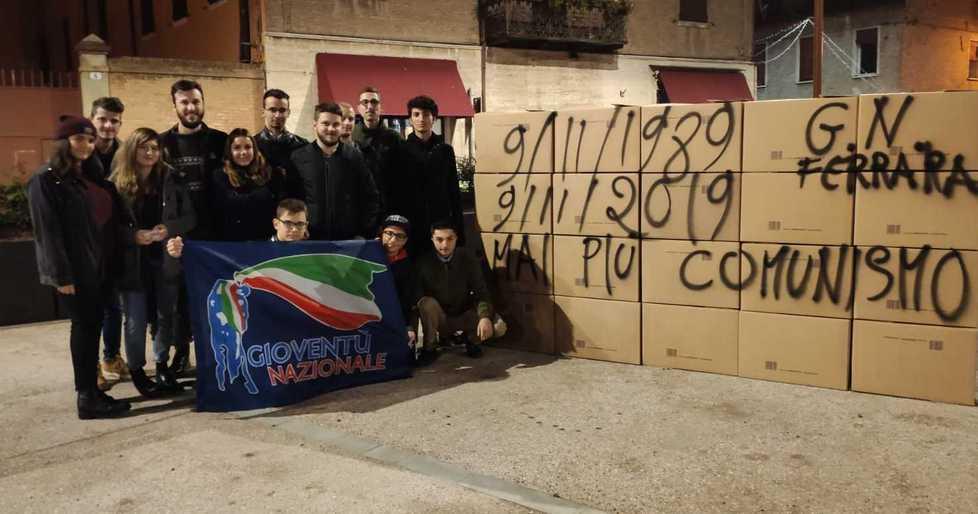 Flash mob col Muro Caduto