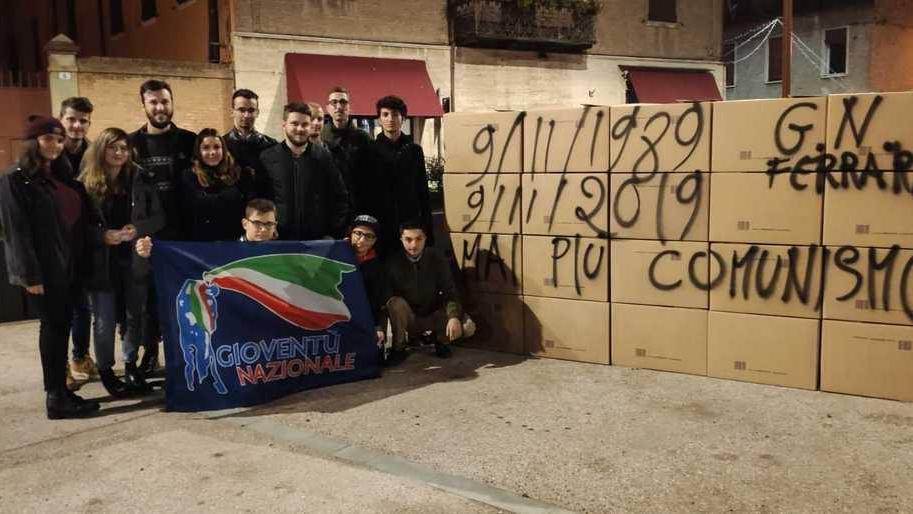 Flash mob col Muro Caduto