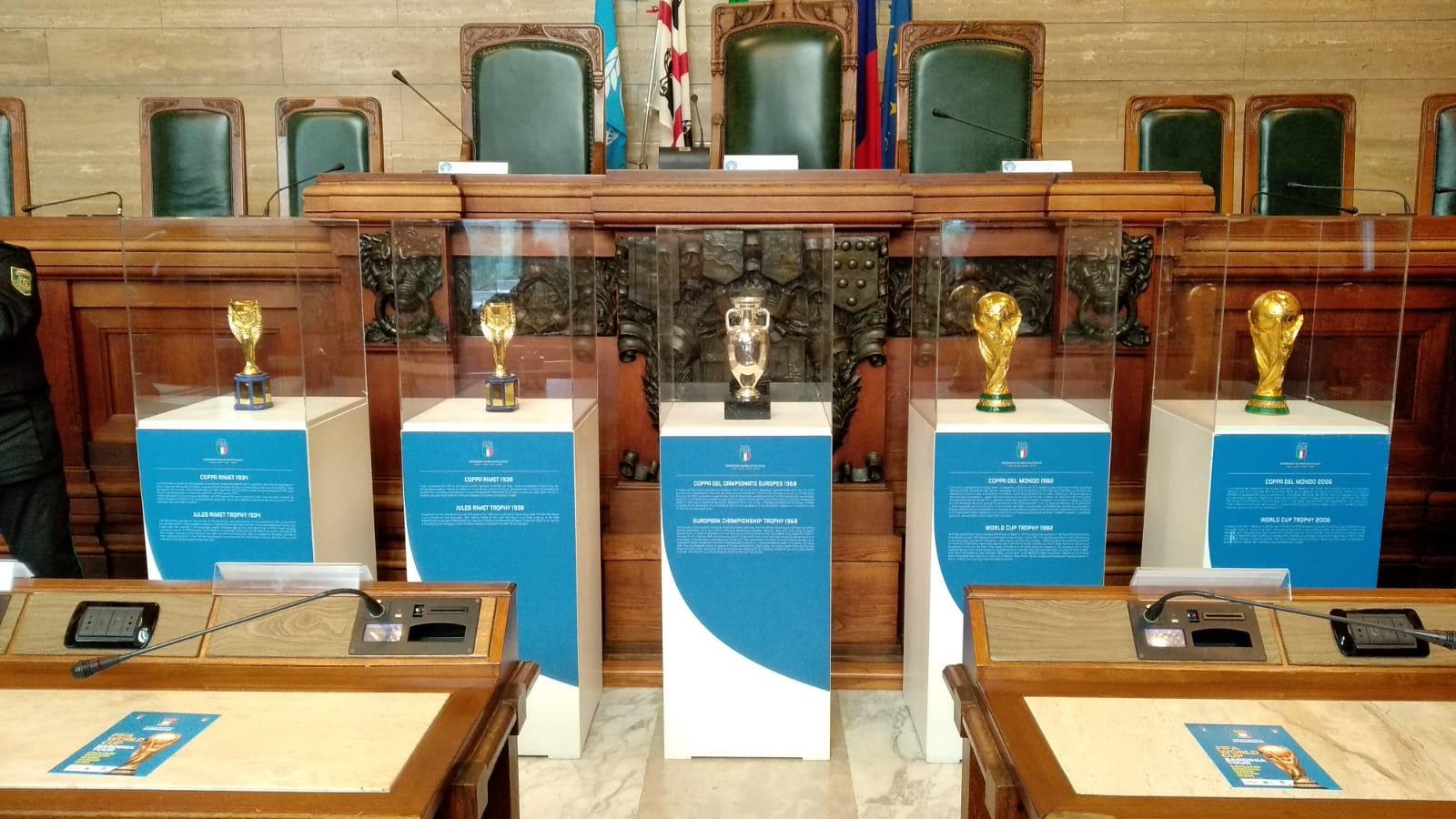 I trofei vinti dall'Italia del calcio in mostra con un'esposizione itinerante in 5 città sarde