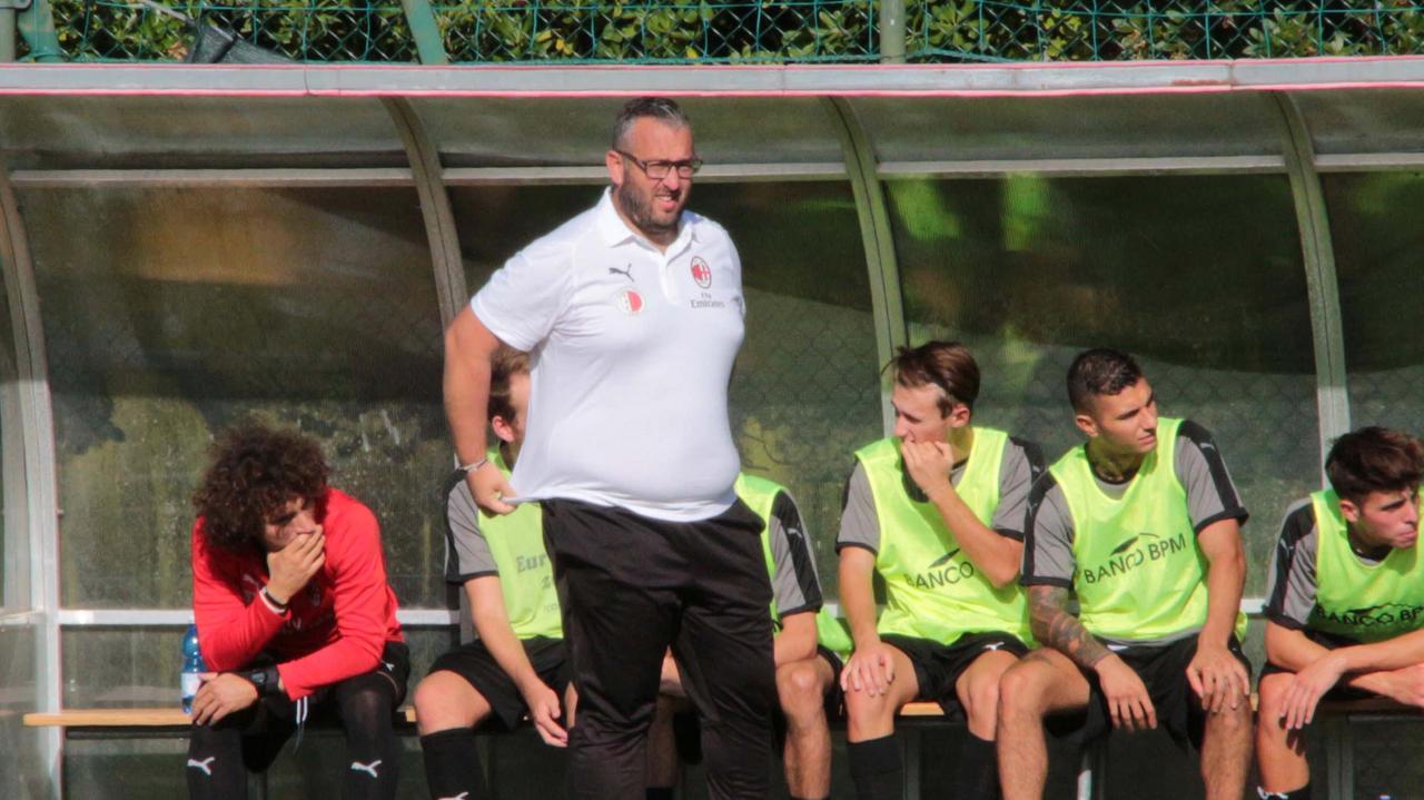 L'allenatore Riccardo Coli del Capezzano