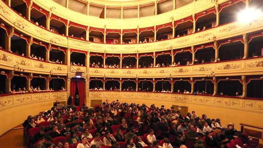 Teatro Guglielmi di Massa, in forse anche la stagione 2020 Intanto parte i Servi