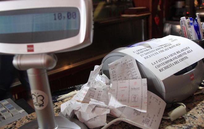 Arriva la finanza, boom di scontrini 