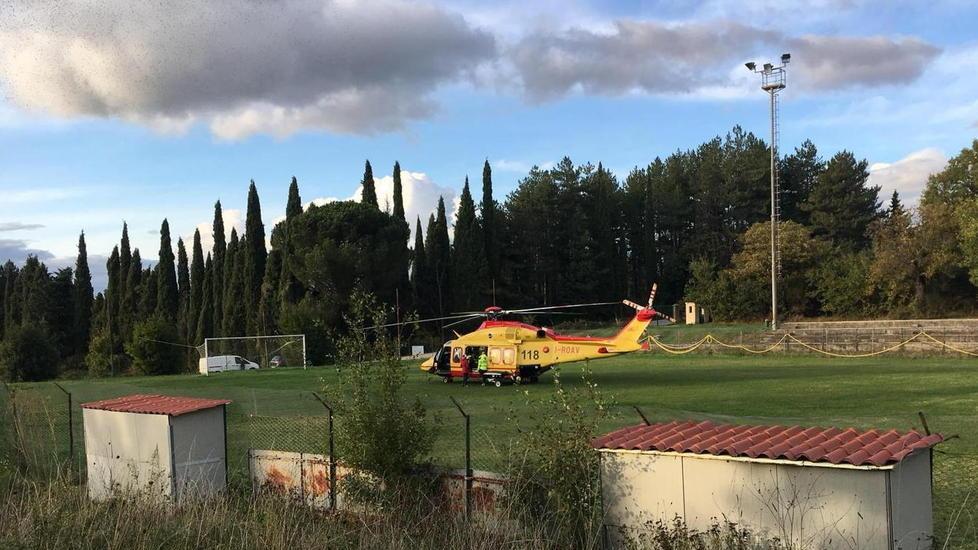 Porta il braciere in bagno Ragazzina di 14 anni intossicata da monossido