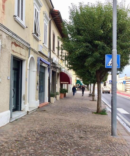 «Invertire il senso di via Del Fante per facilitare gli spostamenti»