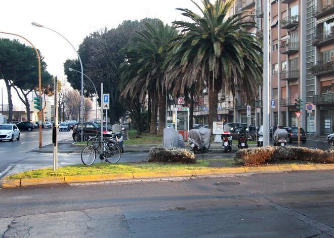 Nella nuova piazza Dante solo sessanta parcheggi 