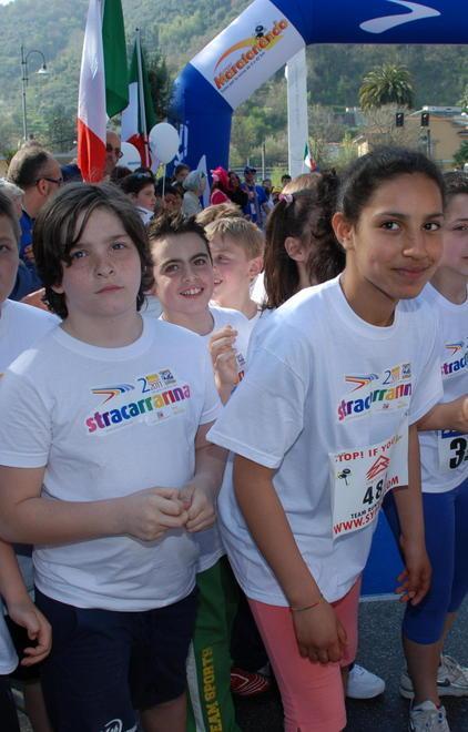 Stracarrarina, la carica dei mille bambini 