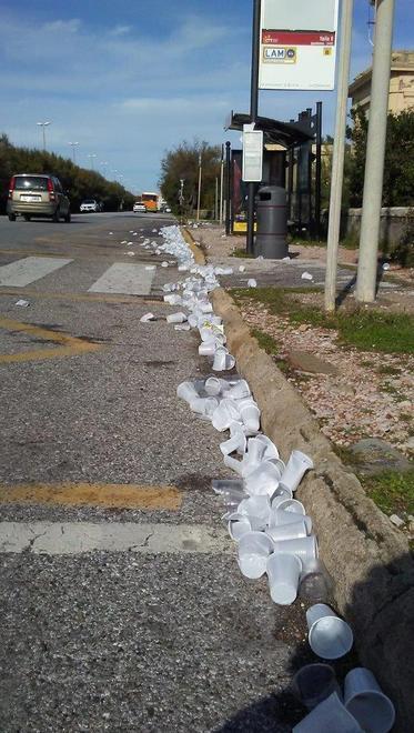 Bicchieri alla maratona, il Comune ha deciso: stop alla plastica nelle gare sportive 