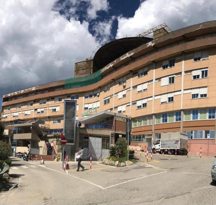 Ospedale, misura straordinaria per sostituire sei infermieri 