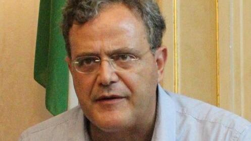 Rifiuti abbandonati, è allarme a Colle: nell’ultimo anno una multa al giorno