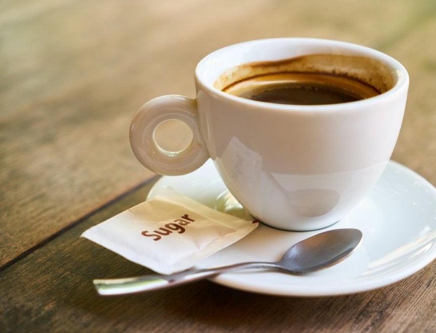 Lotta in vetta per la classifica di “Caffè bollente”