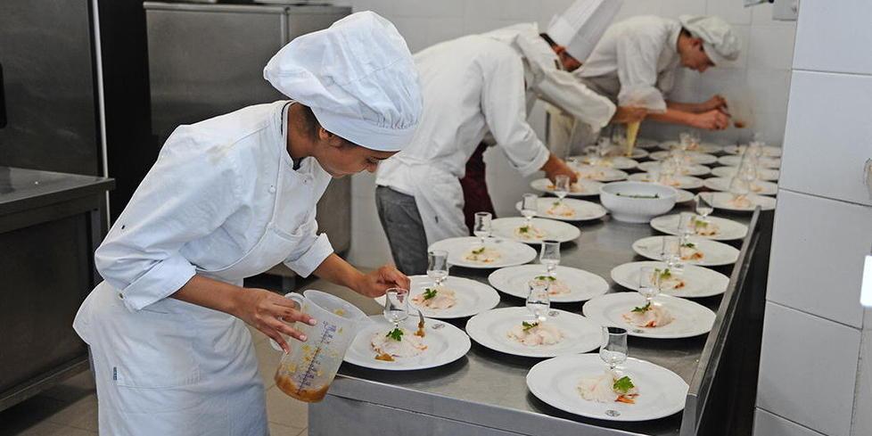 Vino e verdure della scuola