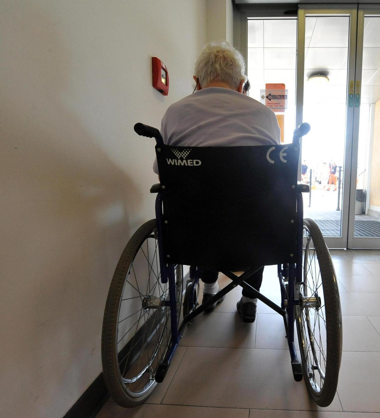 Caos nella consegna di pannoloni Tedde (FI): «Basta burocrazia» 