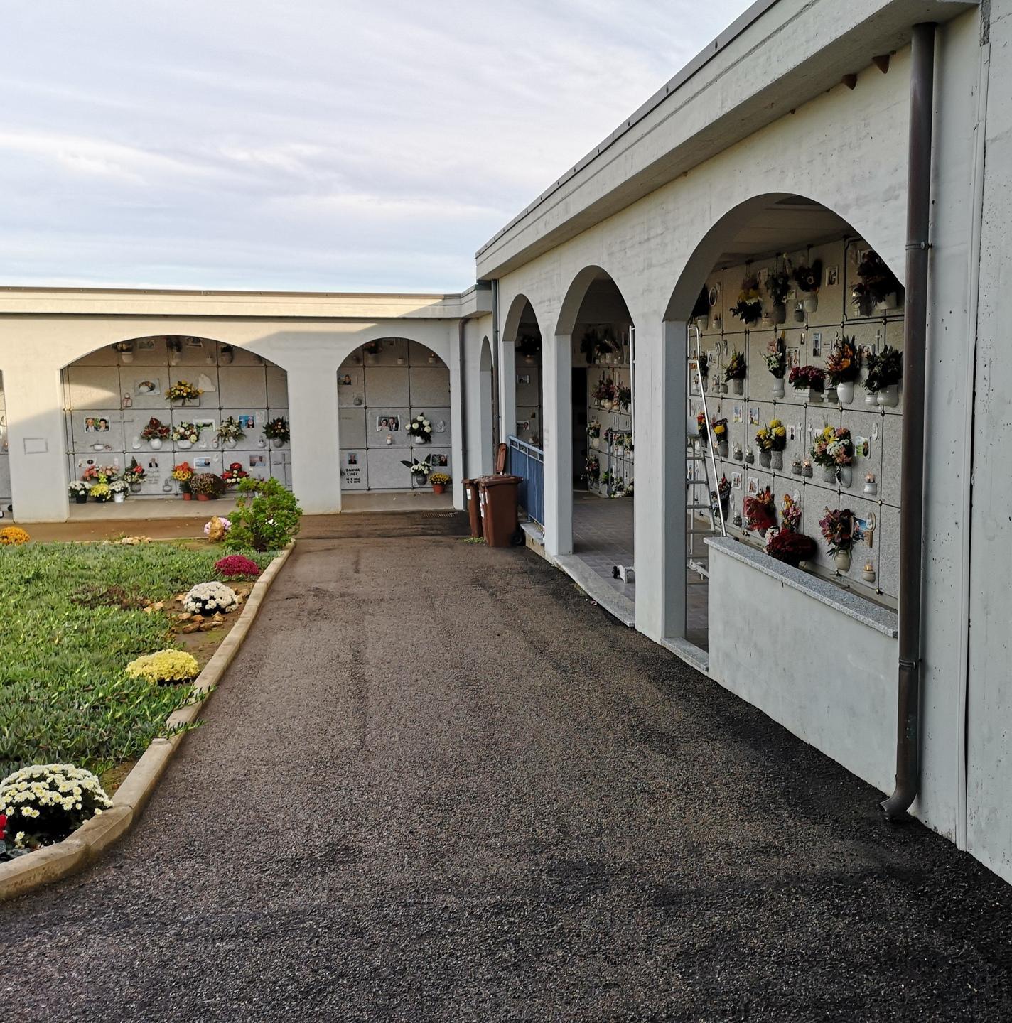 Cimitero, a Porto Torres il primato per il costo dei loculi 