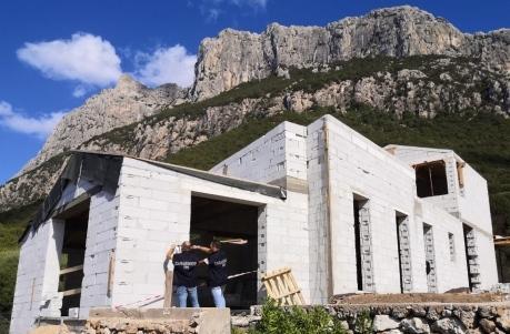 Abusi edilizi a Tavolara: sì al sequestro della villa 