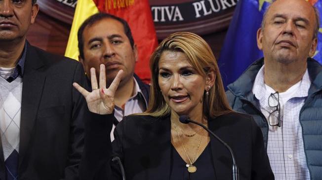 Bolivia, Anez presidente ad interim