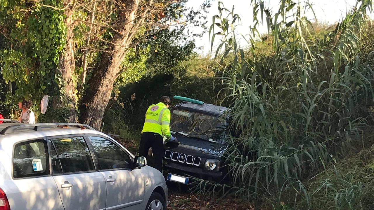 Cappotta con l'auto, grave a Cisanello