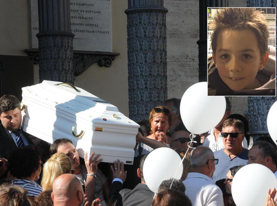 Morto schiacciato dalla rete del letto Indagata la società che lo ha distribuito 