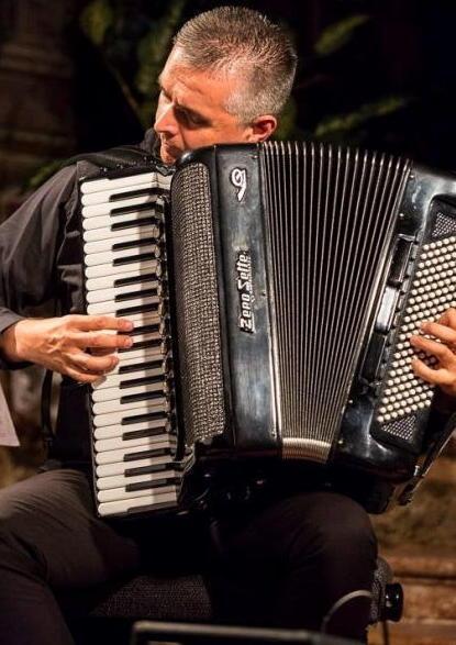 Talenti locali e dal mondo al teatro di Collesalvetti:  parte la stagione «Spettacoli gratis» 