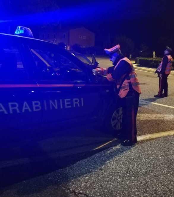 Controllati 26 mezzi e 47 persone in poche ore